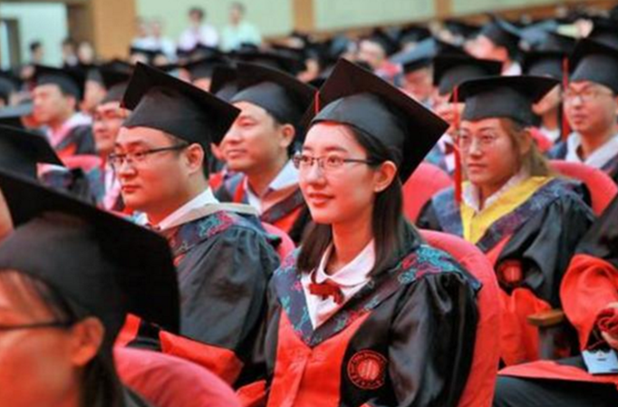 专科生不能算是大学生吗？社会给的反馈很真实，专科生要认清自己