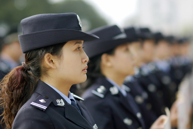 初中毕业生报考中专警校值不值？中专警校包分配，毕业当警察吗？