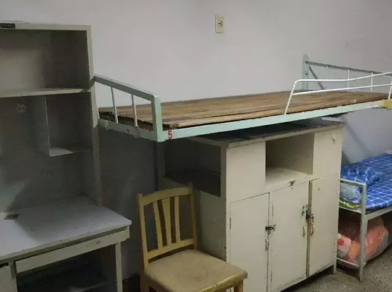 国内大学最差宿舍排名，《大江大河》都来取景，网友竟然有点心动