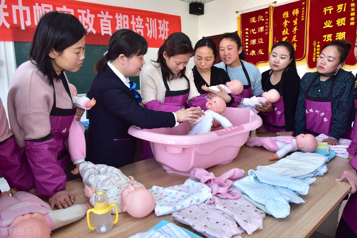 育婴师主要是做什么？