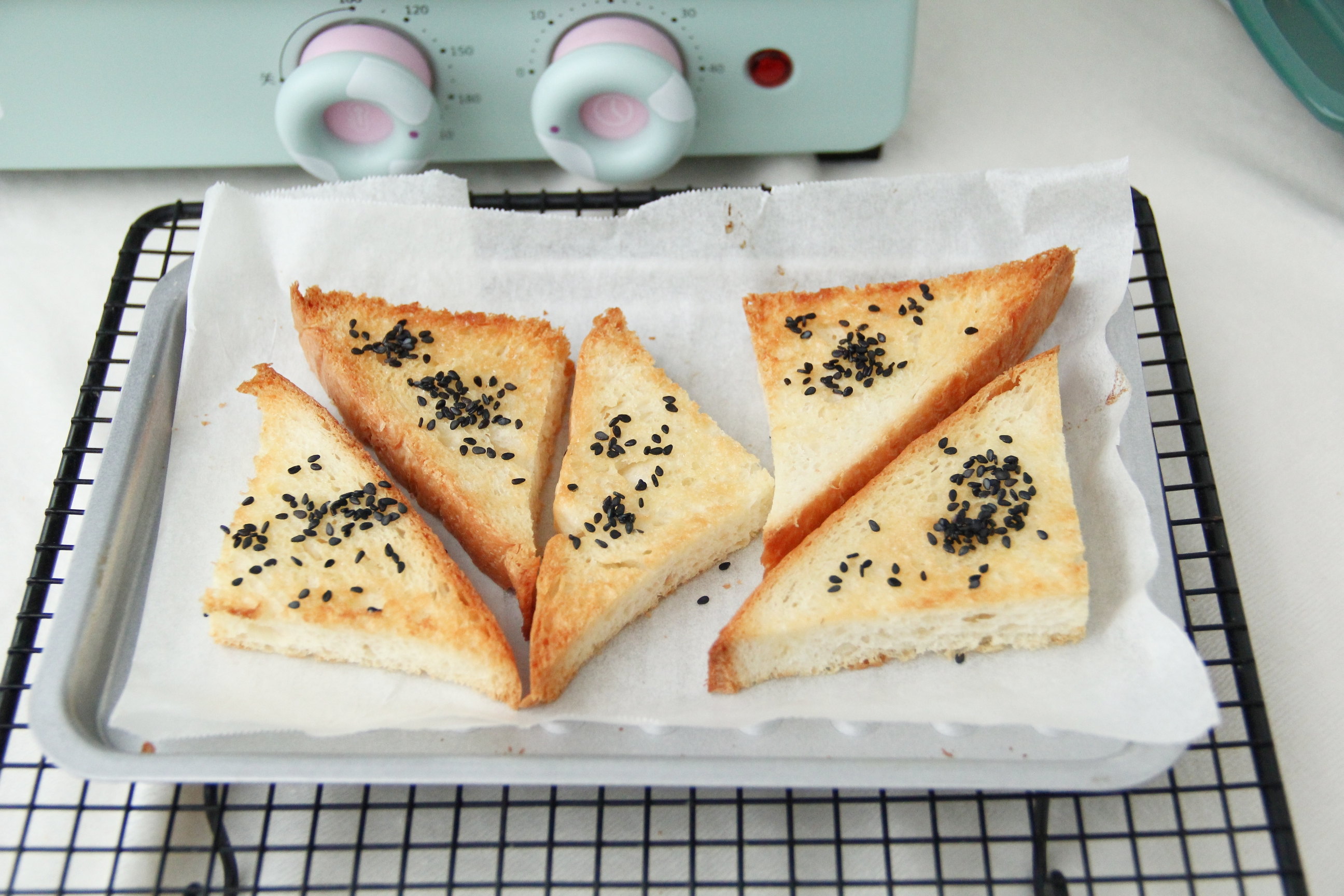 香脆带点甜,蜂蜜黄油烤吐司块,一口咬下嘎嘣脆,早餐零食安排下 - 114