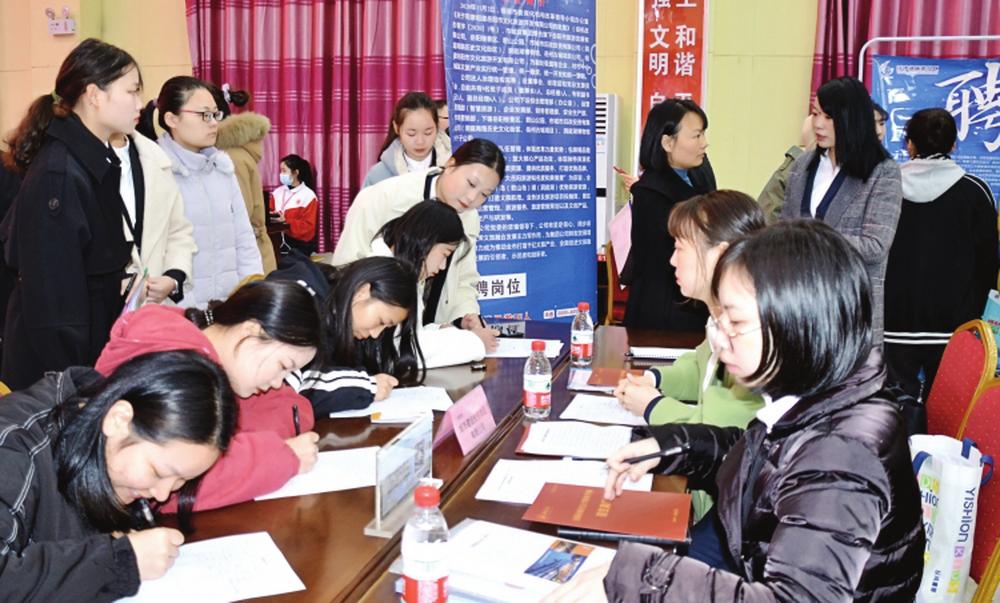 @岳阳家长 孩子读职校没未来？这种观念需改变