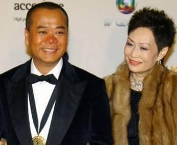 男明星高枝上：华仔与马来西亚第一个有钱人家的女儿结婚，吴彦祖与赌场总裁千金结婚。