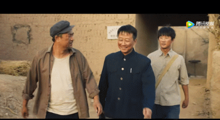 穿上旗袍的景甜，被誉为行走的人间富贵花，论正确服化道的重要性