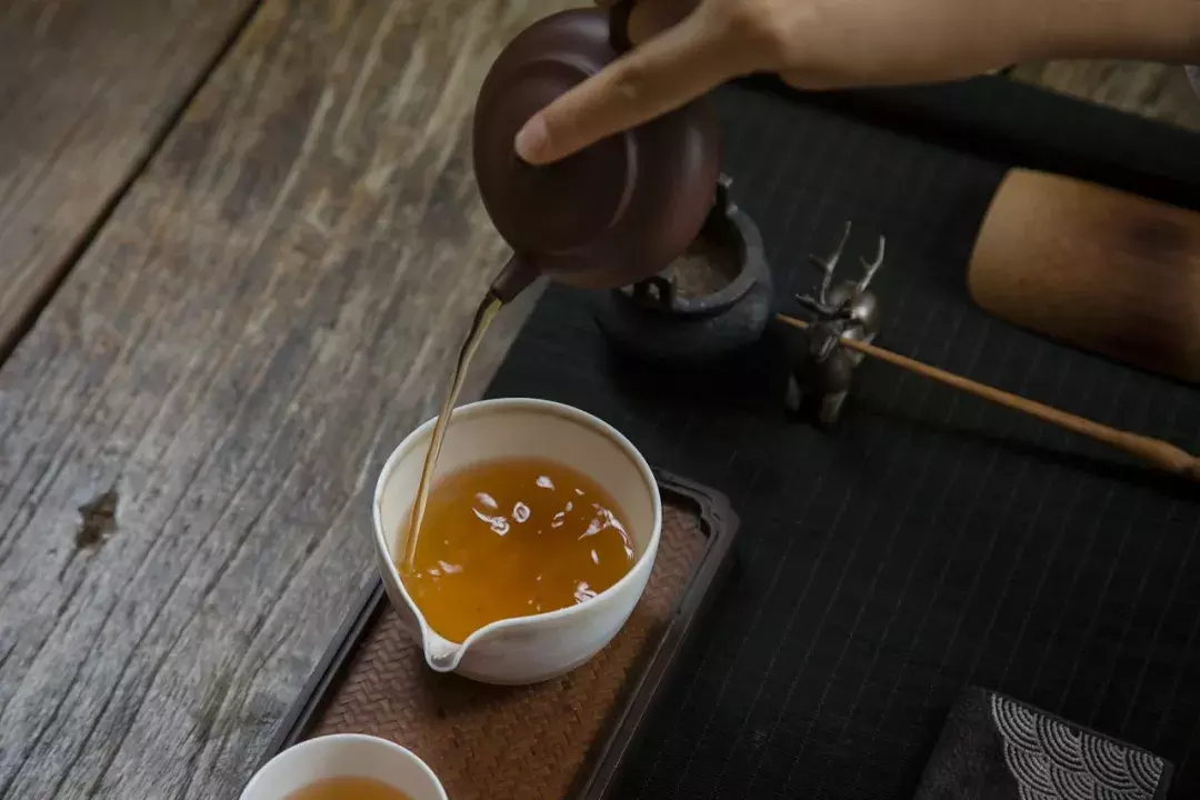 关于爱情的喝茶说说配图「霸气」 _qq说说网