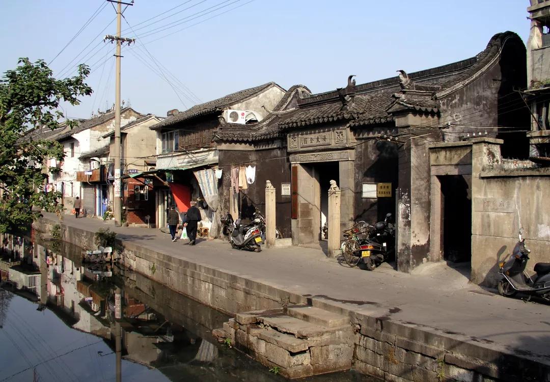 “绸都”盛泽的小弄堂与大人物