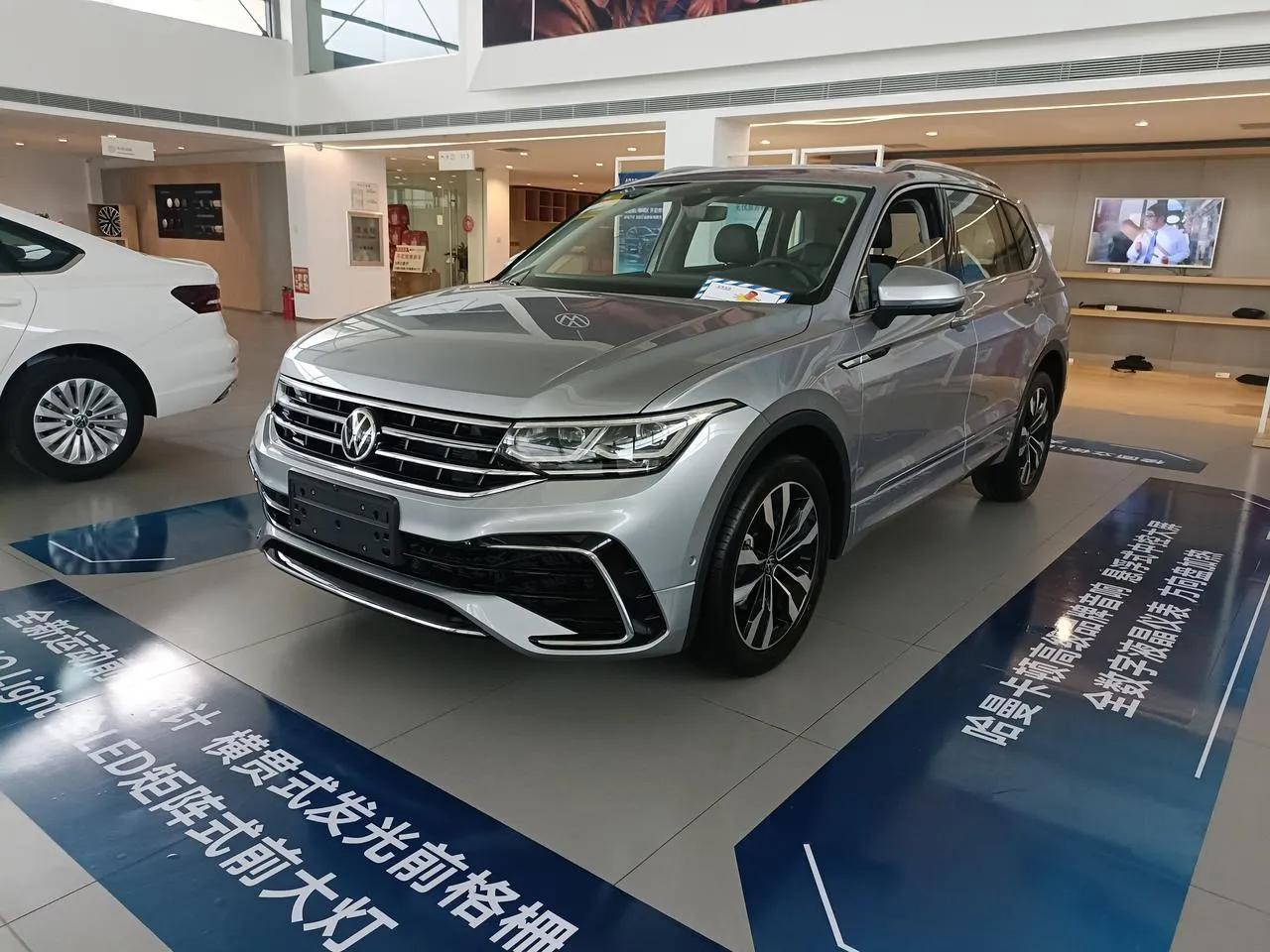 内外双重升级！全新途观L实拍，起售21.25万，难道不比汉兰达香？