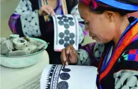 这是贵州村庄？感觉像欧洲童话小镇！春节自驾游就去这里耍！