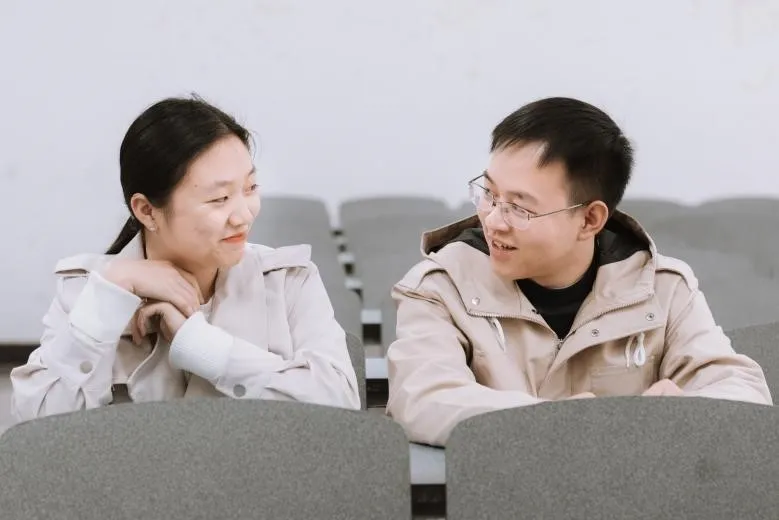 神仙爱情！成都学霸情侣，同年考入同所大学，如今又保研同所985