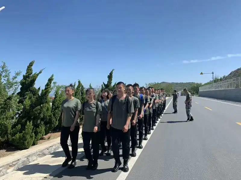 大连枫叶职业技术学院大学生参军入伍政策