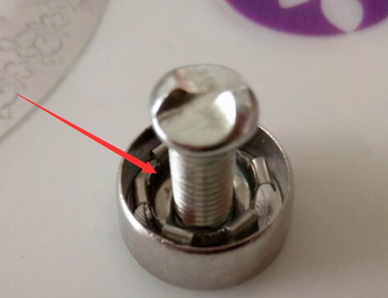 汽车车牌怎么安装,汽车车牌怎么安装视频教程 - 车牌螺丝怎么安装视频