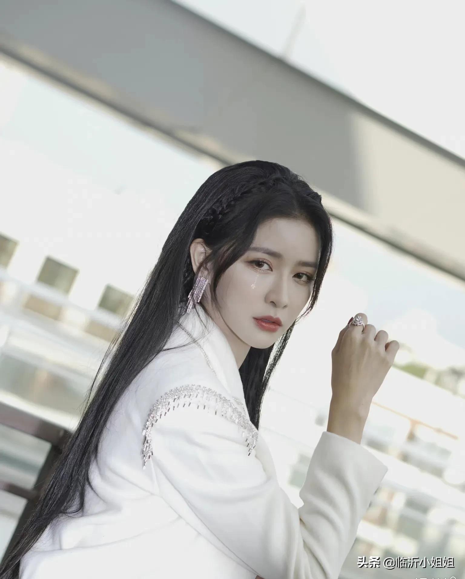 氧氣少女太清純，大馬籍高人氣網紅，顏值驚艷，美啦美啦