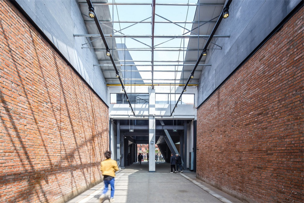 在城市的过往中寻找新生的力量，武汉良友红坊旧改设计欣赏