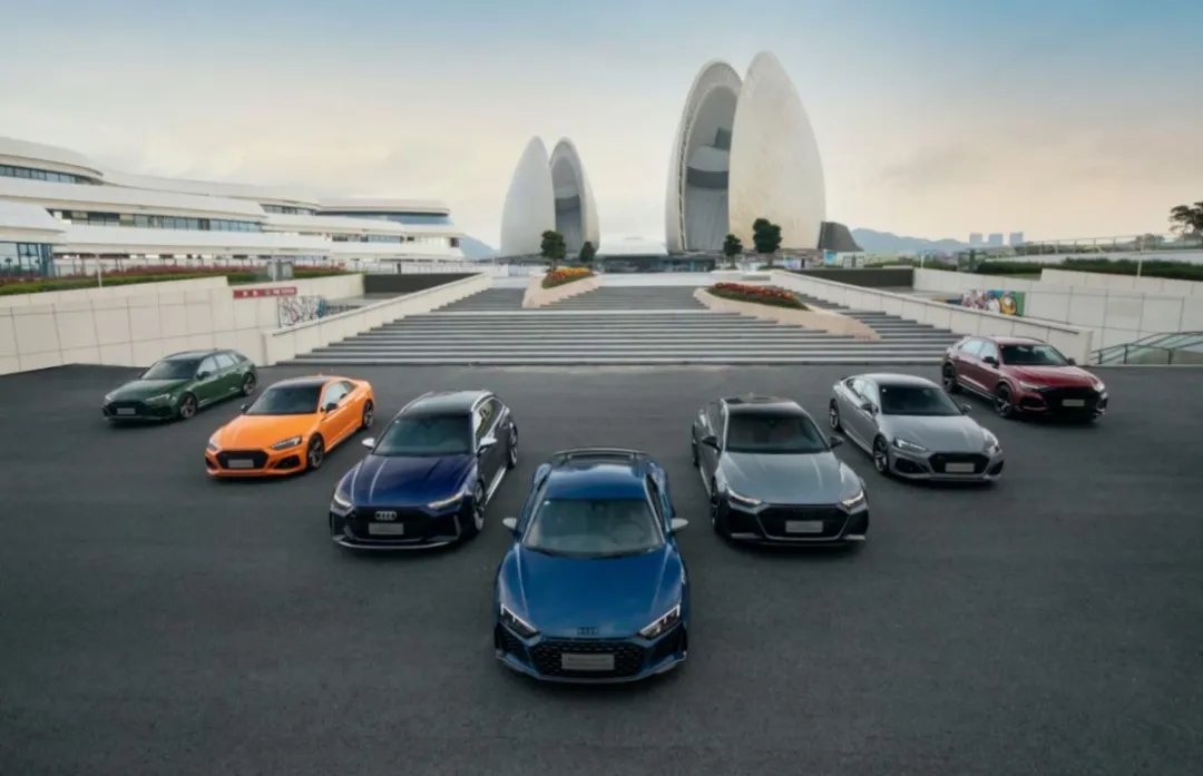 Macan S“亲兄弟”奥迪SQ5来了 谁才是真正的“运动玩家”？