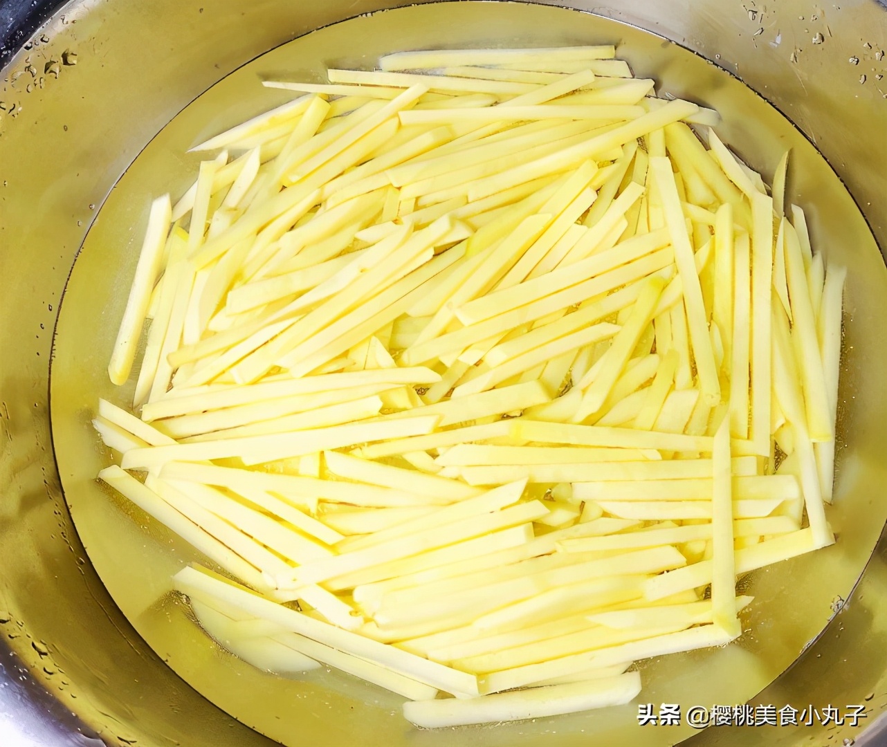 土豆条怎样做（教你七步做出酥脆可口的土豆）