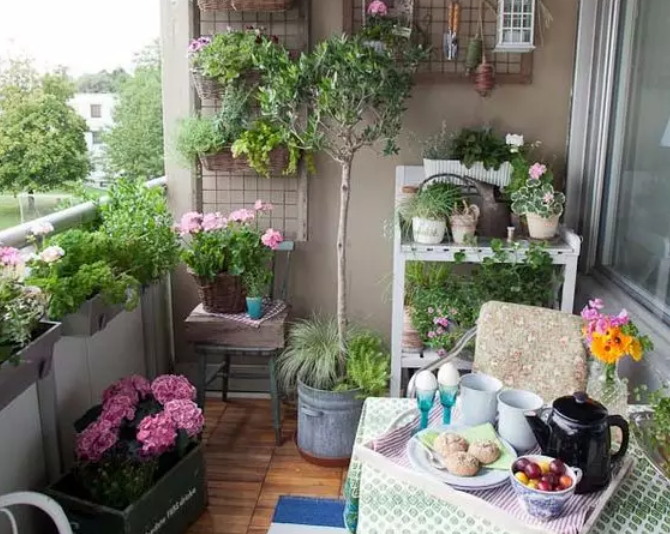 阳台花园怎么装修设计？4个步骤教你打造好看又实用的阳台花园