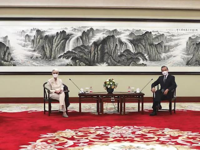 ���������Ŀ�Ĵ��£�����Ԫ��������Сʱ���������Щ�ش��ź�