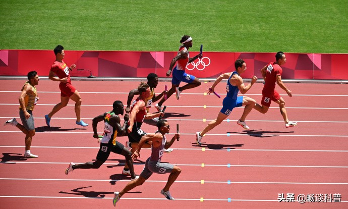 4x100米世界纪录36秒84，平均百米用时9秒21，为何比博尔特还快？