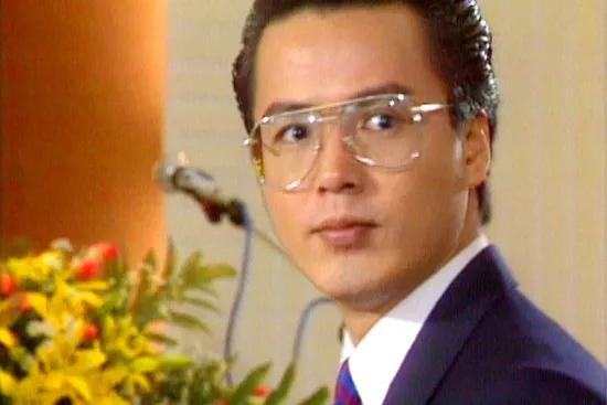 曾经的林瑞阳自带翩翩公子的气质,不仅是红极一时的"玉面小生",更是