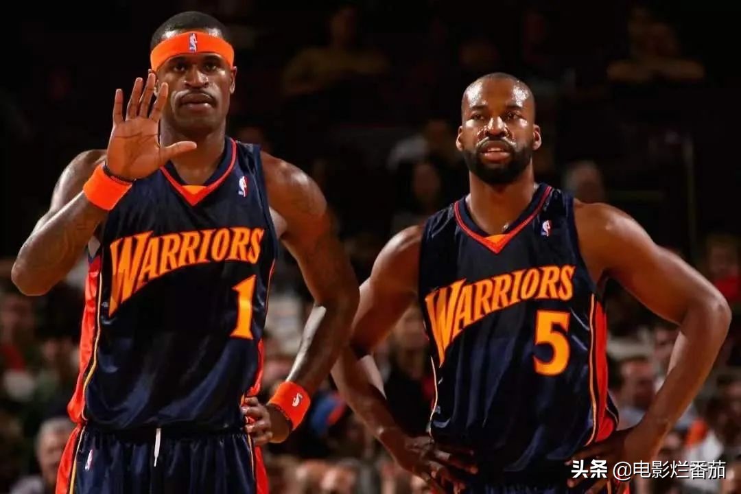 史上最惨烈的NBA斗殴现场！这部纪录片，揭开奥本山宫殿冲突之谜