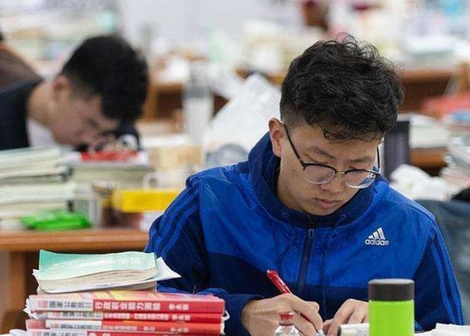 上海大学考研成绩出炉，数二人均135+分，堪称“神仙打架”