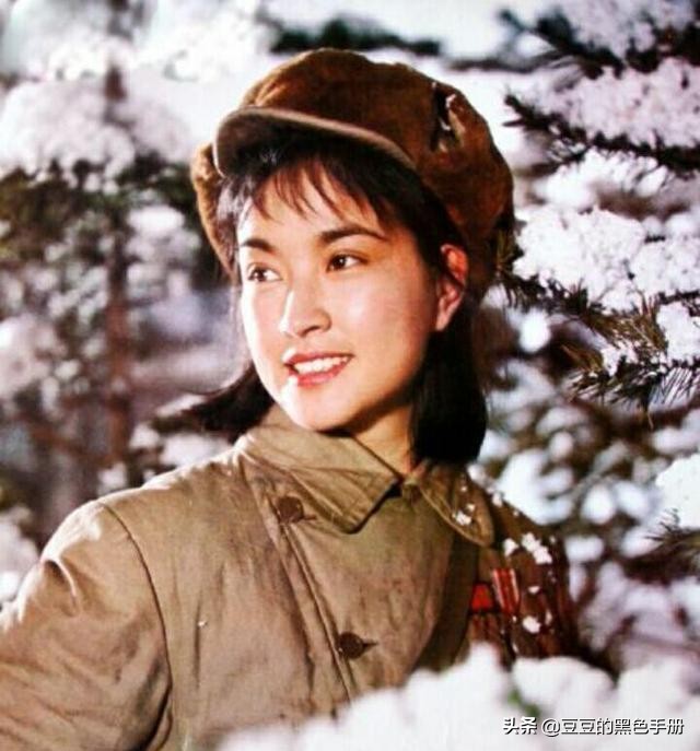 天府之地产美人！17位川渝女星，个个巧笑倩兮美目盼兮，貌若天仙