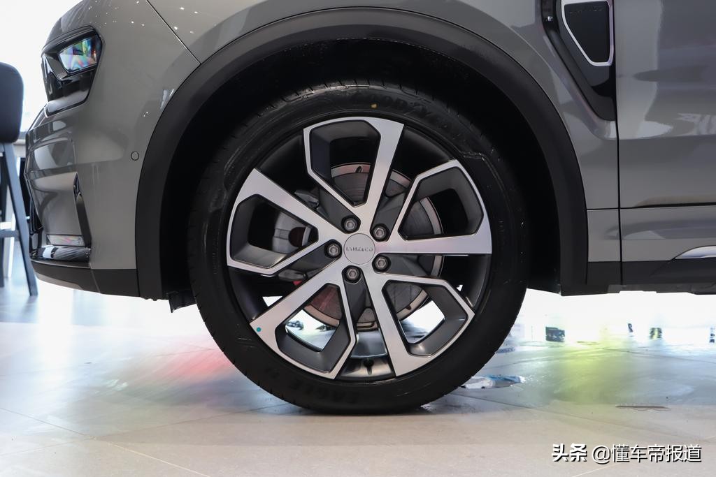 售17.58-21.28万元，定位紧凑型轿跑SUV，领克05正式上市