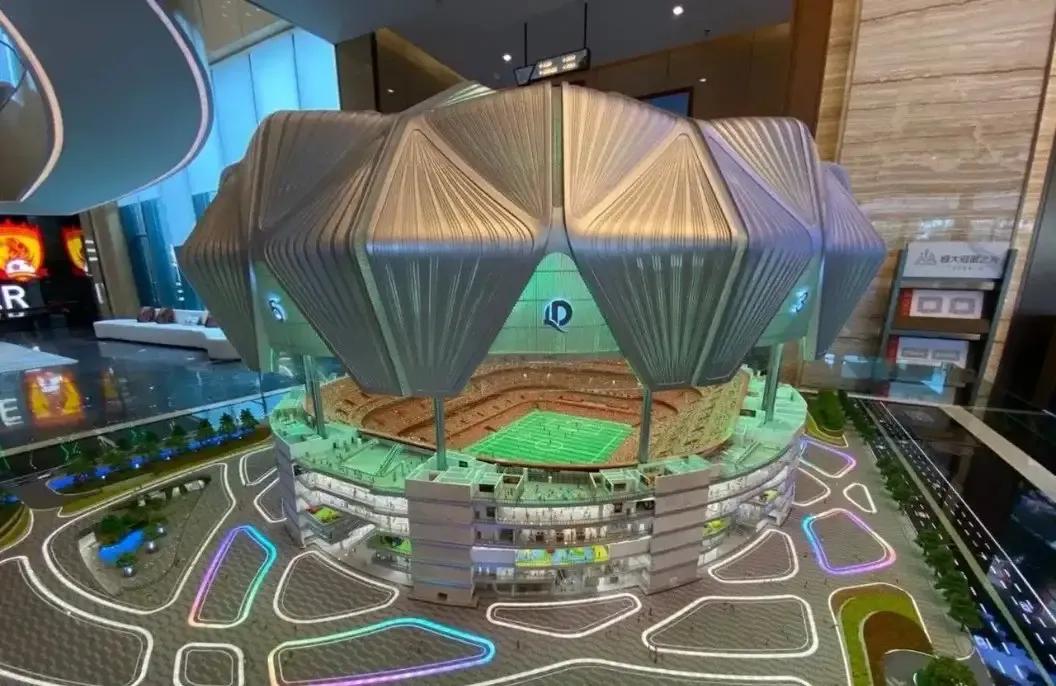 一南一北，国内在建标志性专业足球场