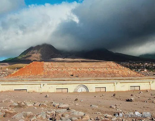 蒙特塞拉特能够走出火山阴影吗(蒙特塞拉特岛｜被称为加勒比海的“翡翠岛”)