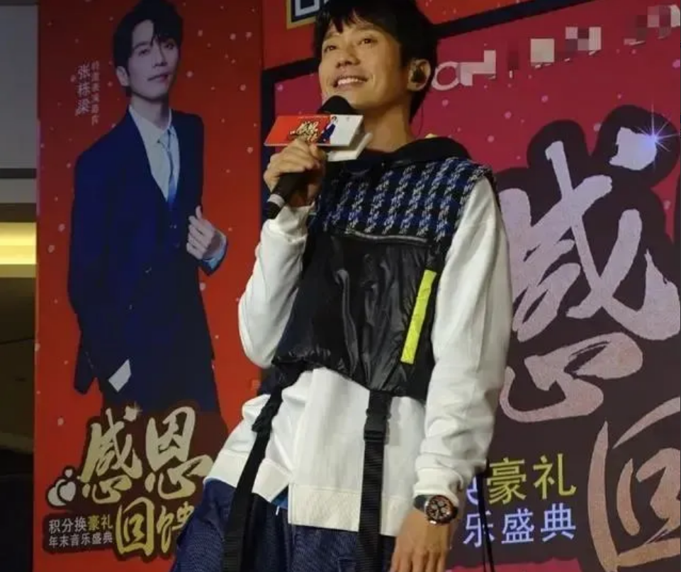 退学替家人还债，一首歌红遍大江南北，张栋梁为何在巅峰时隐退？