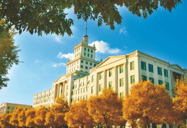 中国百强大学排名洗牌，华中科技大学仅排第八，哈工大无缘前十