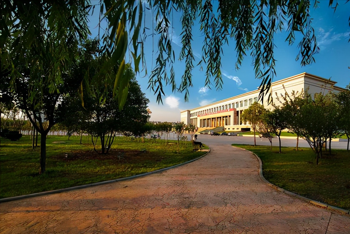 放假通知！河南这些高校的寒假时间统一提前，学生们欢呼雀跃