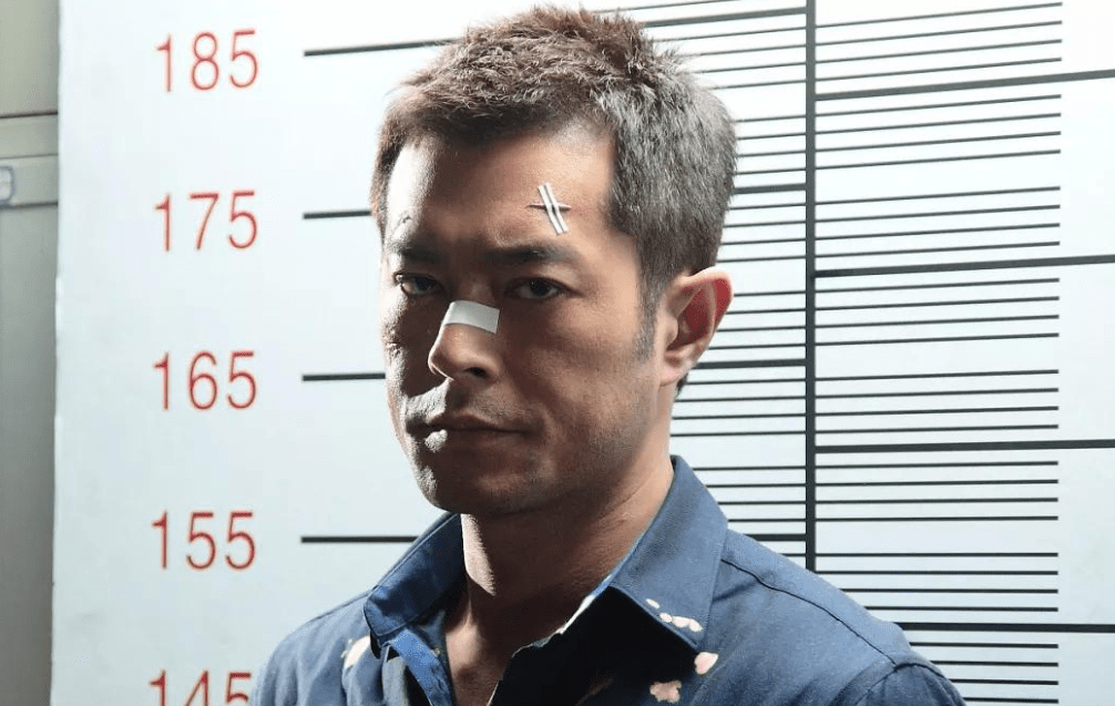 古天乐曾捐赠111所学校，而10年前这所希望小学，如今却彻底荒凉