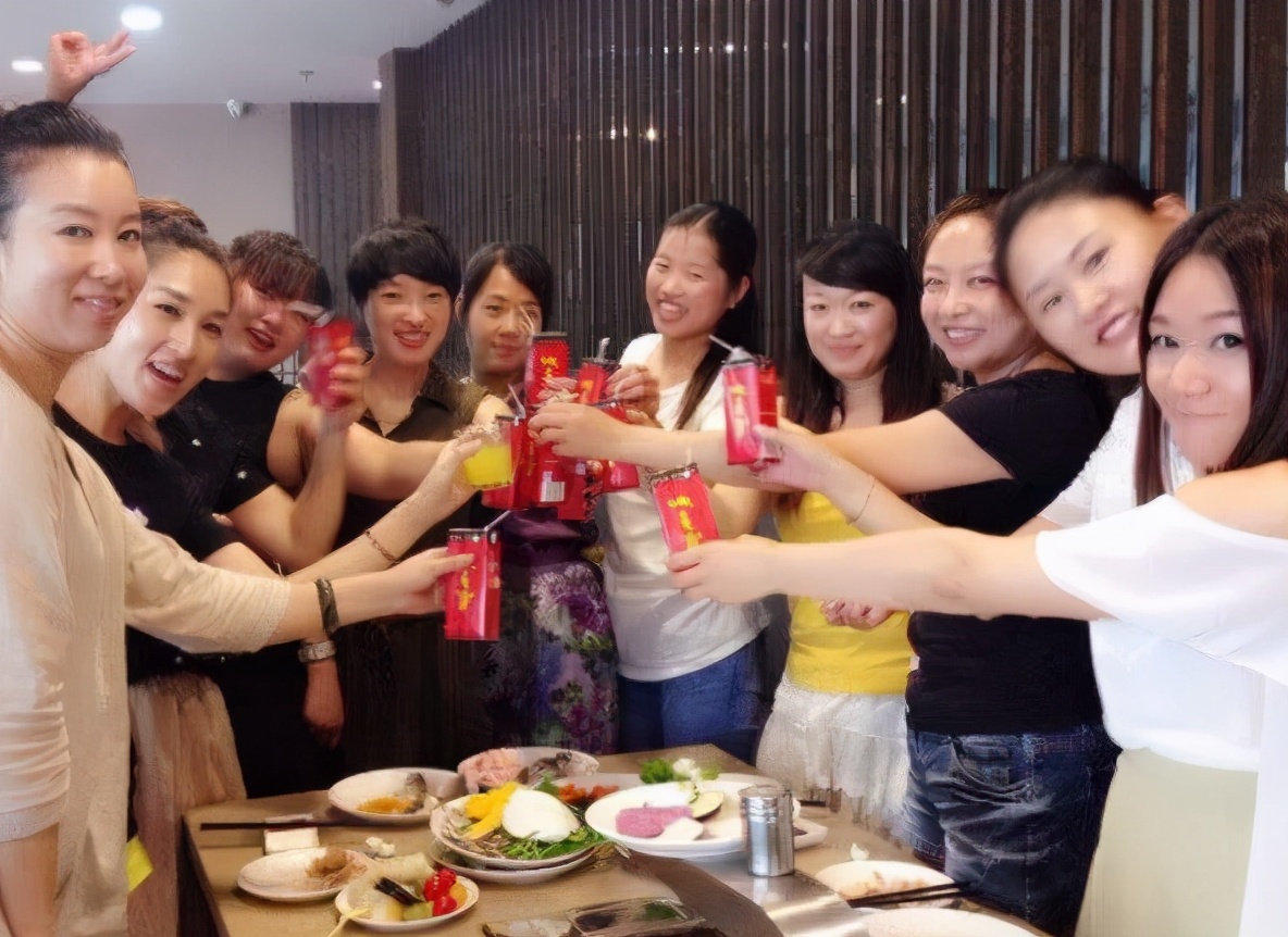 为啥大学同学聚会成“差生天下”？学霸不会参加，4个原因很现实