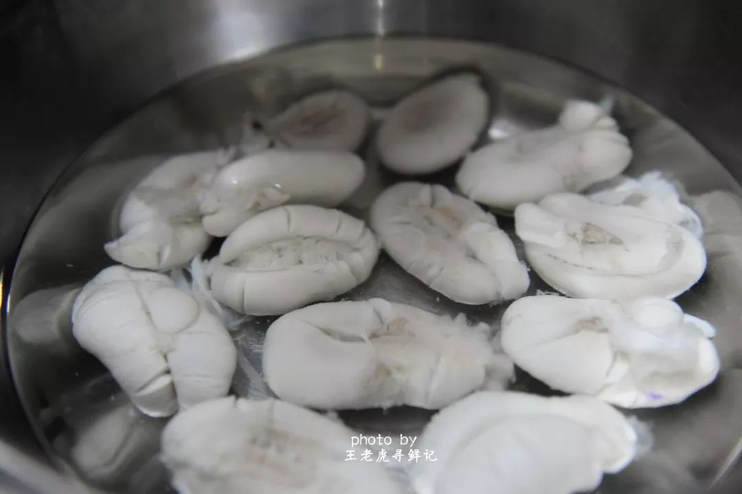美味的乌鱼蛋汤做法（美妙如花的鲁菜烩乌鱼蛋汤做法）