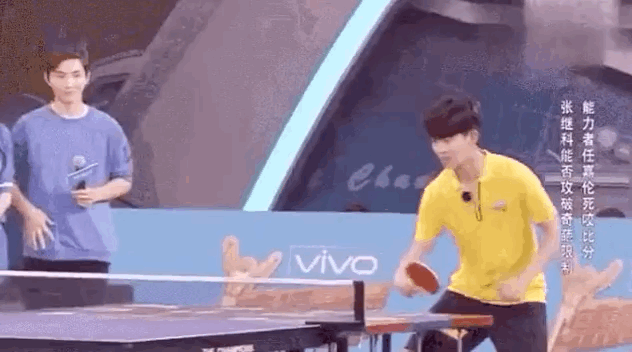 春晚“国民女婿”任嘉伦的心酸成名史，太不容易了