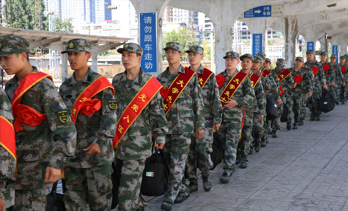 大学生什么时候去当兵最合适？主要分为两种情况，学生和家长须知