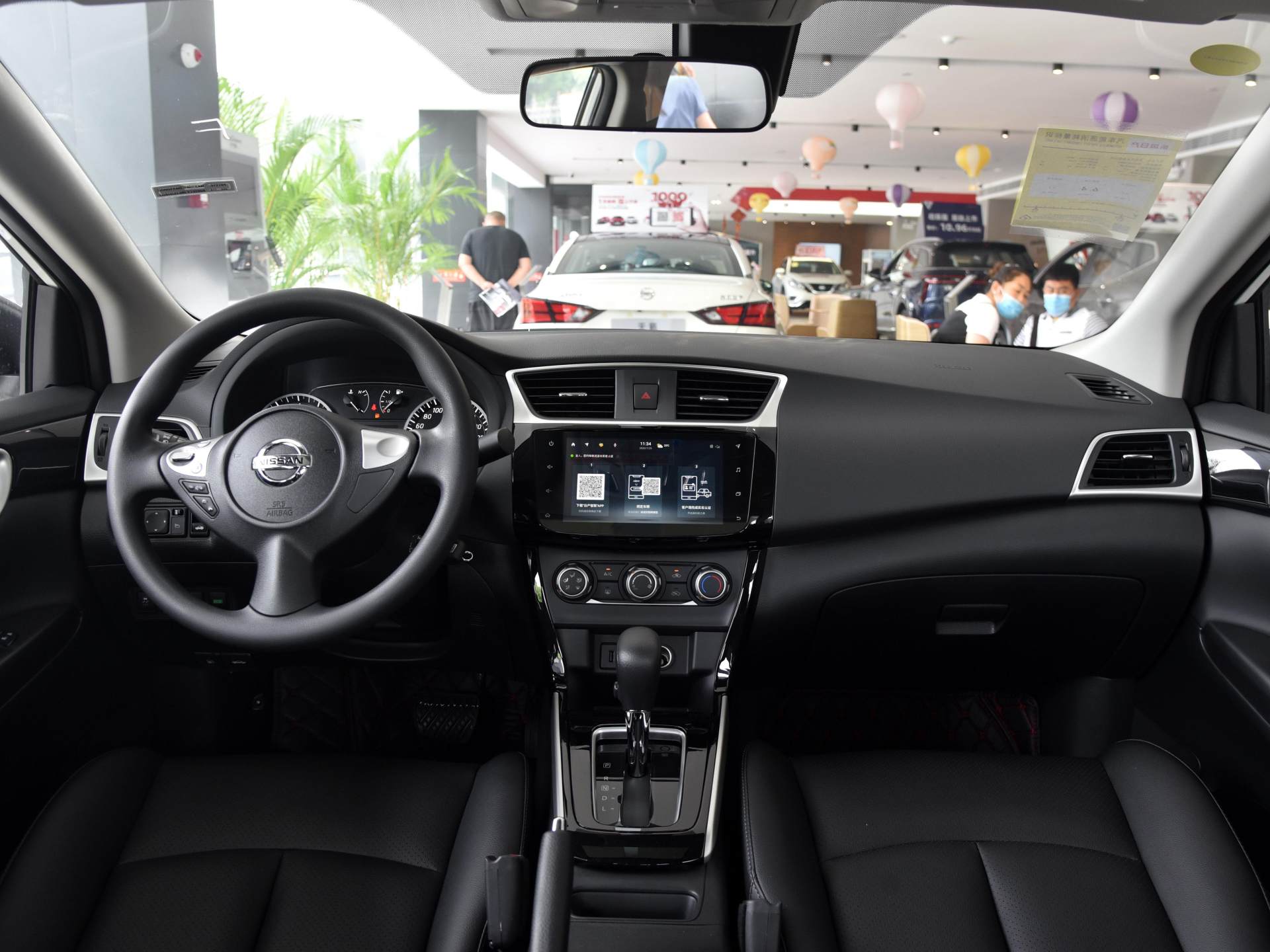 2l,自吸自动挡日系三厢车,便宜耐用,实拍轩逸