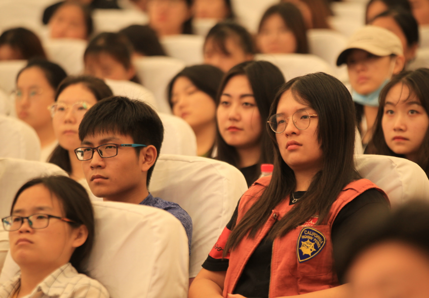 大学校园存在的“潜规则”，越早知道越好，辅导员一般不会说