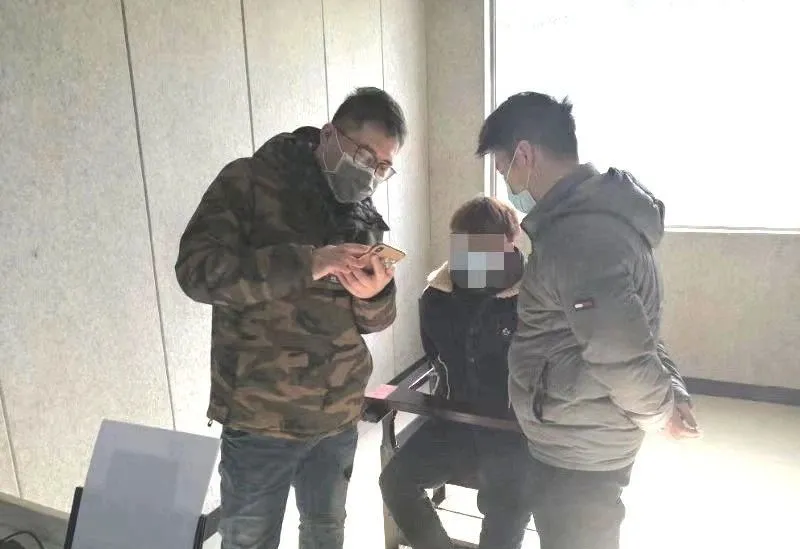 利用额温枪实施网络诈骗，网警严惩不贷！