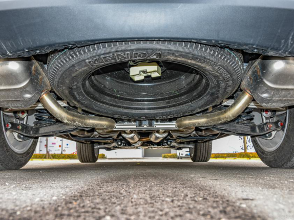 哥们40万预算想买SUV，又拒绝街车，我陪他试驾了讴歌RDX