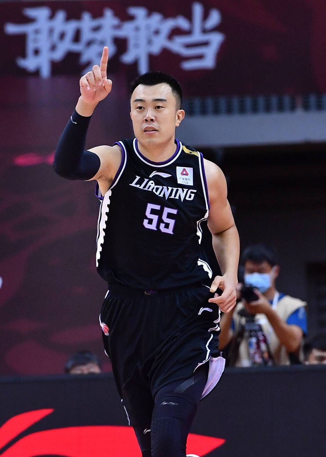 今晚cba为什么韩德君没上(原因找到了!