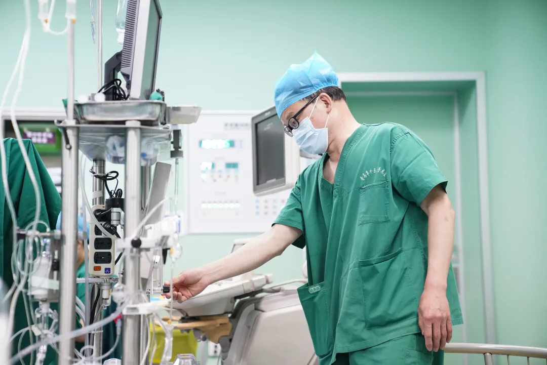 “行贿门”曝光后,微创花费九万欧元买下“人工肺”ECMO