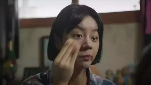 这届中国女人为了变美,开始重新学起生物和化学了,成分党是如何影响护肤品新品上市和营销方向的?