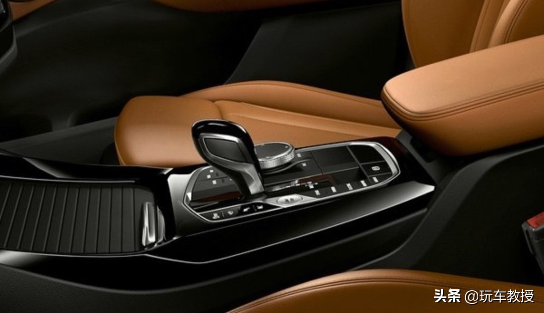 2.0T动力 油耗只要2L？宝马X3改款 上市肯定卖爆！