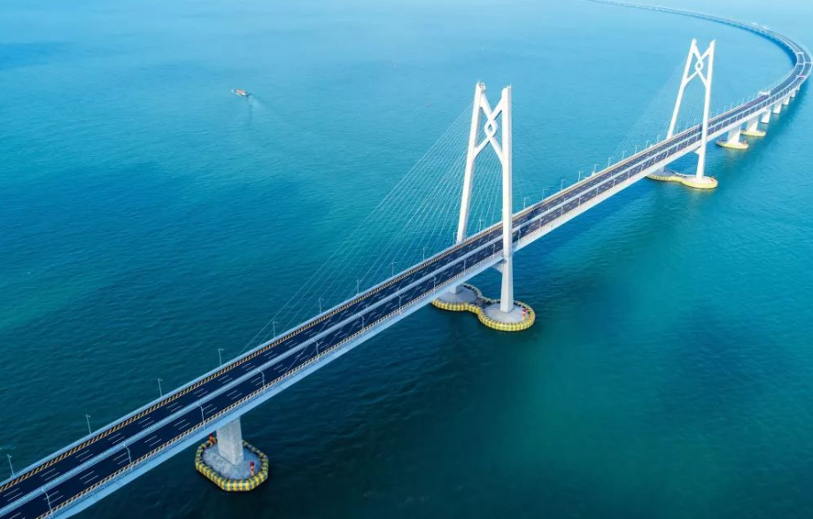 斥资1269亿修建的港珠澳大桥,如今却车流惨淡,修建它有何意义?