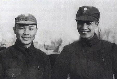 中央三次调陈龙保护毛主席，但都被他拒绝，这是为何？