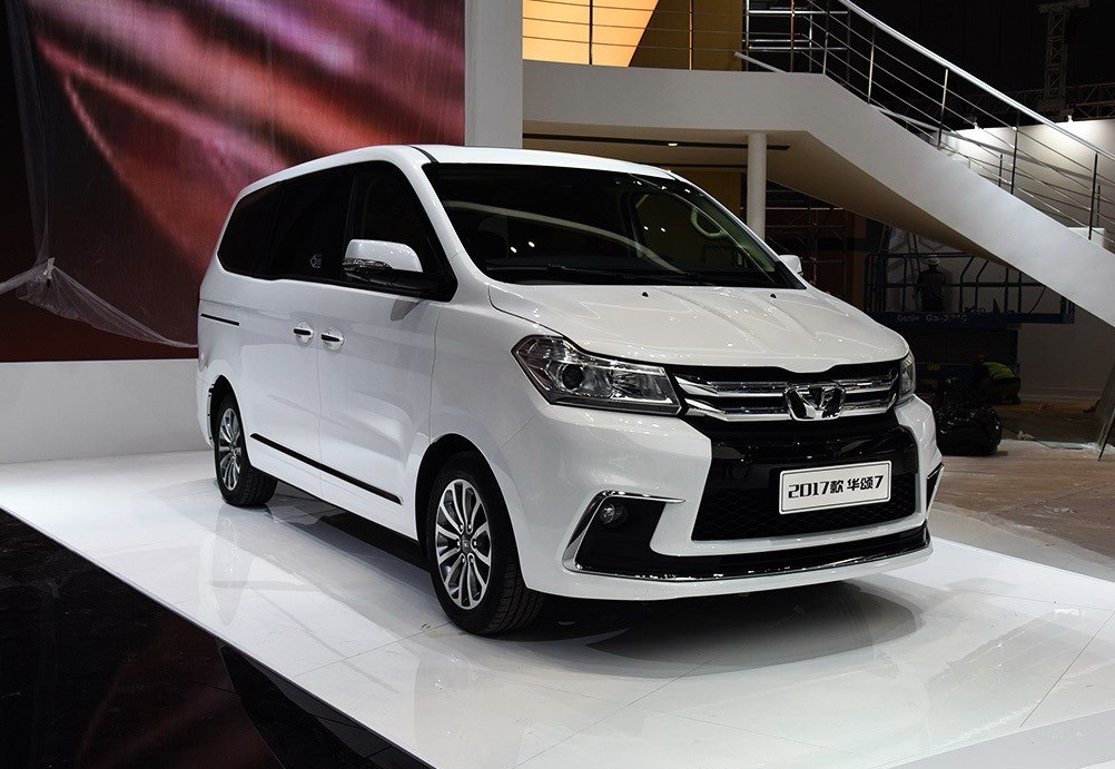 艾菲vs华颂7,两款mpv怎么选,车身有多大差距?