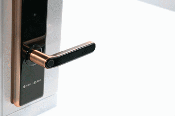 家庭守护第一关卡！五大智能门锁横评：安全原来这么多门道