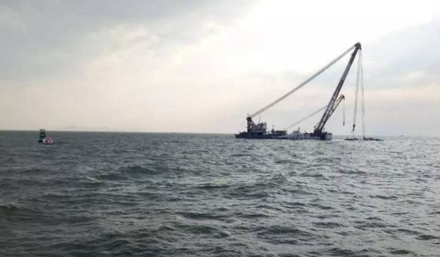 来自大海的哀曲：渤海二号石油钻井平台沉没，背后有何悲惨真相？